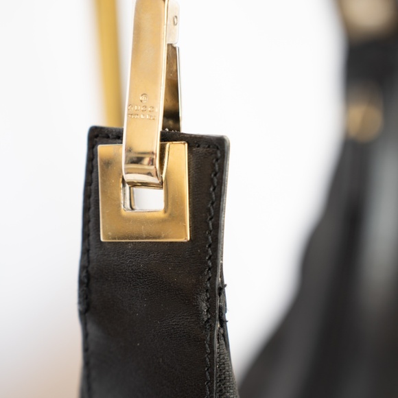 Gucci Black Canvas Monogram Shoulder Bag - Picture 4 of 5